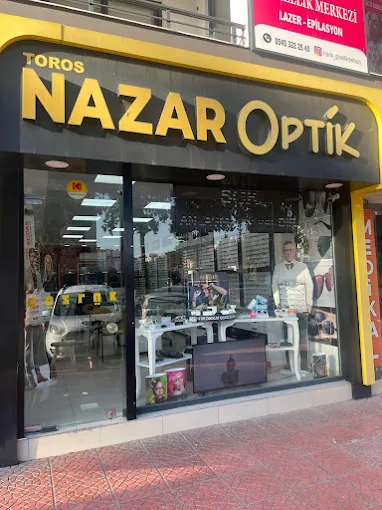 Nazar Optik Mersin mağaza içi gözlük modelleri
